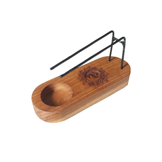 Beautifully handcrafted Teak Wood Palo Santo Heater featuring  the iconic Ying Yang symbol. Made from sustainably sourced teak wood in Indonesia, iadding a touch of harmony and spiritual elegance to any setting.